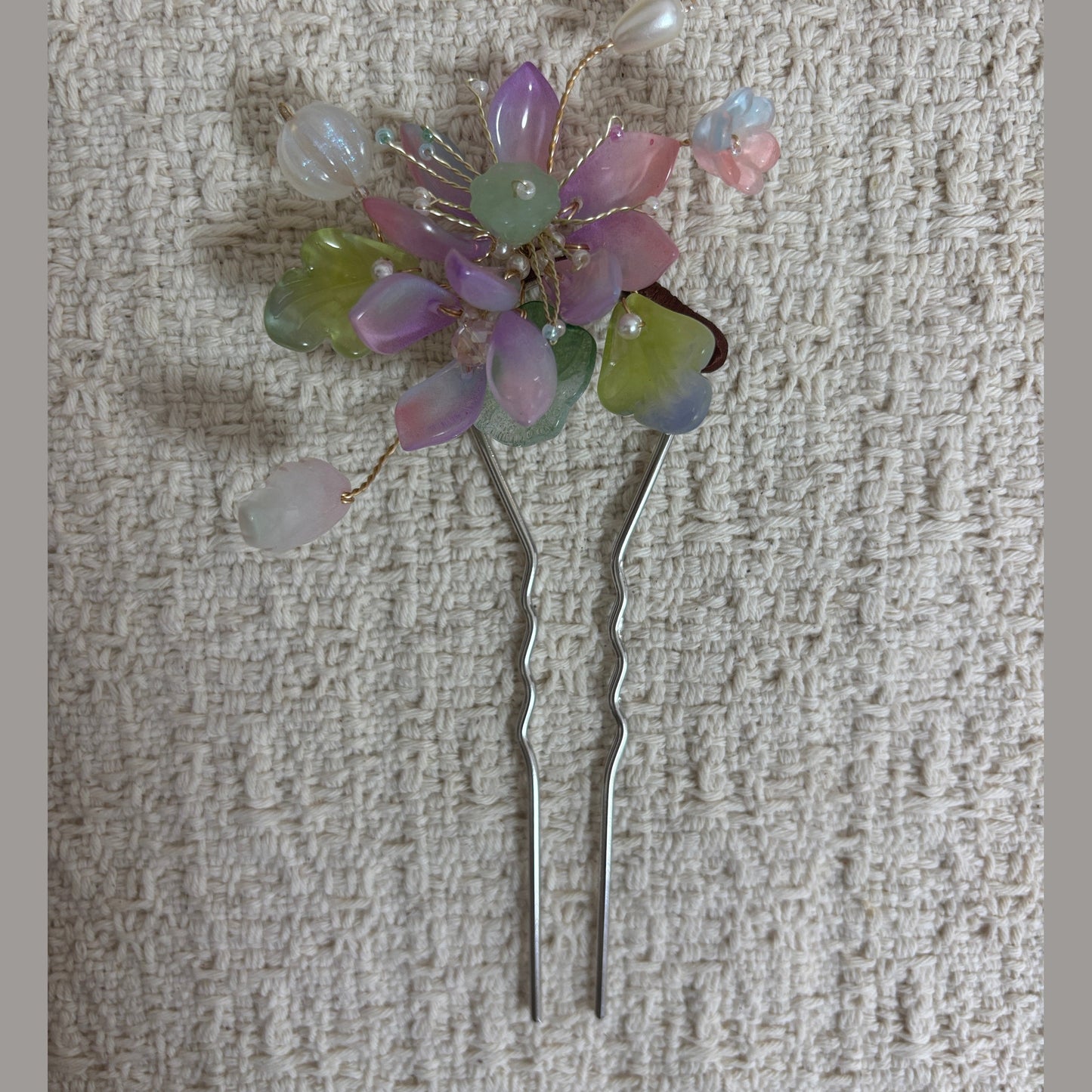 Liuli Glass Bouquet Two-Prong Hair Pin by JOFAE Kyoto
