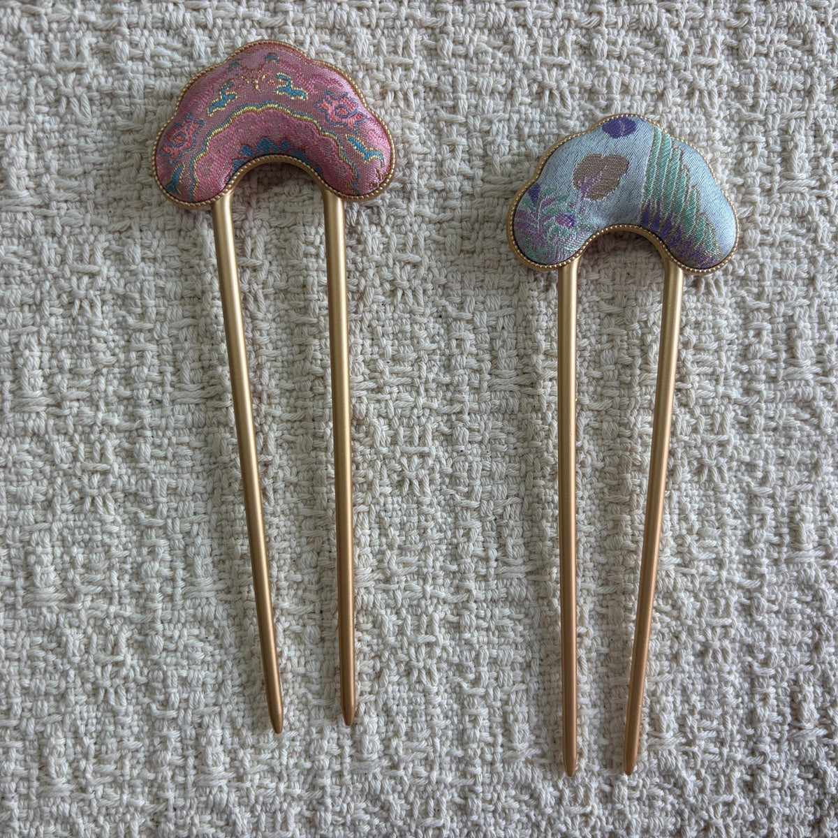 JOFAE Ruyi Cloud Hair Fork – Traditional Brocade Hair Fork Inspired by Auspicious Cloud Symbolism - JOFAE Kyoto