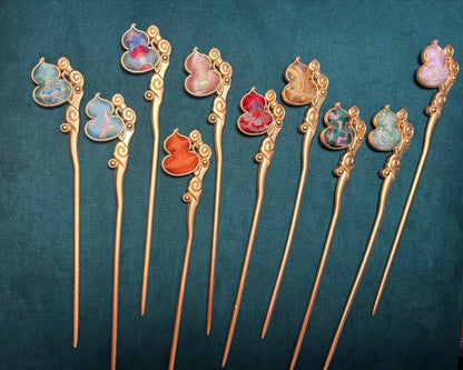 JOFAE Kyoto handmade gourd hair pin with intricate design, symbolizing protection and good fortune, traditional Japanese accessory.