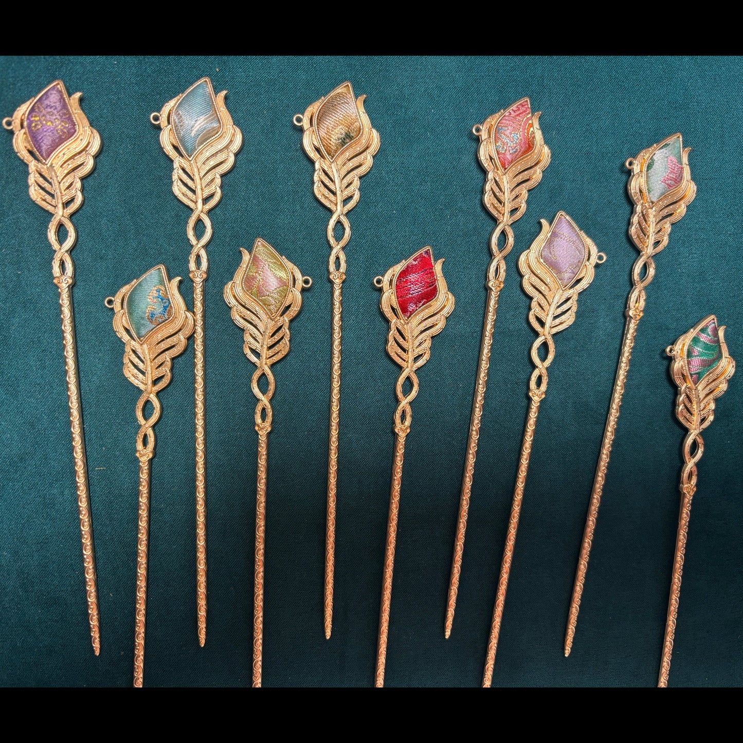 JOFAE Kyoto handmade leaf hair stick featuring intricate leaf design, ideal for elegant hairstyles and new beginnings.