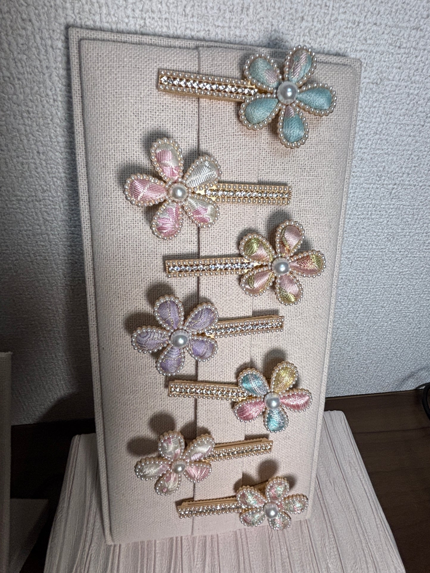 JOFAE Kyoto Sakura Hair Clip from the Blooming Luck Edition with delicate pink cherry blossom design and handcrafted details.