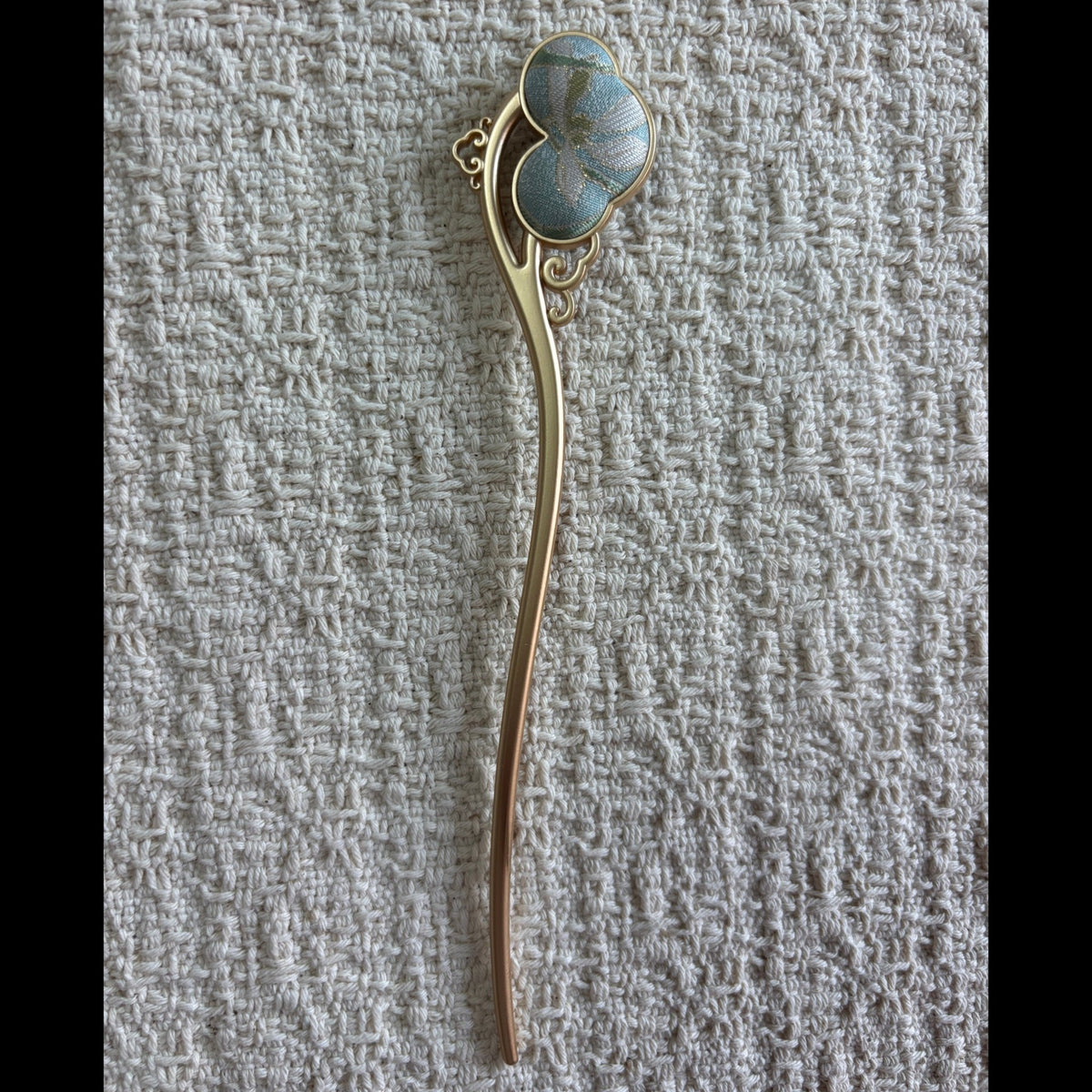 JOFAE Azure Butterfly Hair Stick – Elegant Brocade Butterfly Hairpin Inspired by Spring Blossoms - JOFAE Kyoto
